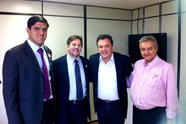 Em fevereiro, Vander e os prefeitos de F&aacute;tima do Sul e Porto Murtinho estiveram com o presidente nacional da Funasa