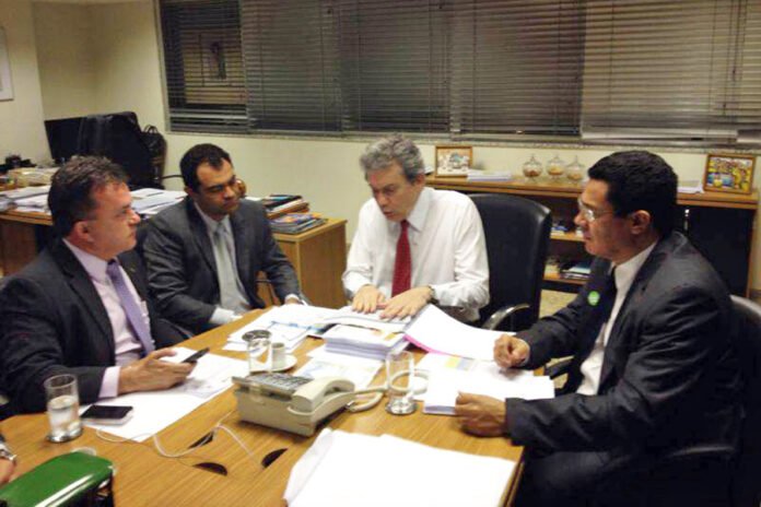 Vander, Brum, Santos e Douglas no Ministério das Cidades Vander, Brum, Santos e Douglas no Ministério das Cidades