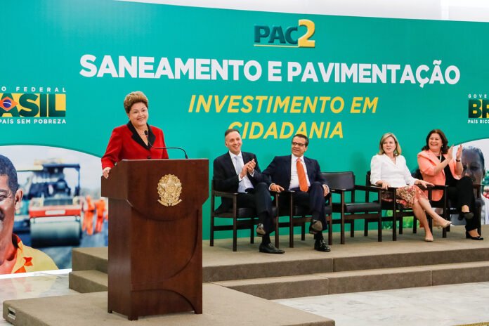 Presidenta Dilma, durante o anúncio da liberação dos recursos Presidenta Dilma, durante o anúncio da liberação dos recursos