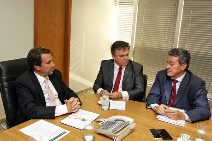 Occhi, Vander e Hashioka no Ministério das Cidades Occhi, Vander e Hashioka no Ministério das Cidades