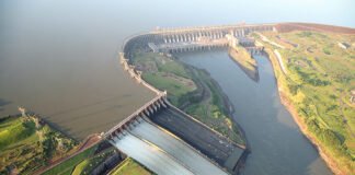 Itaipu, uma das usinas hidrelétricas controladas pela Eletrobras