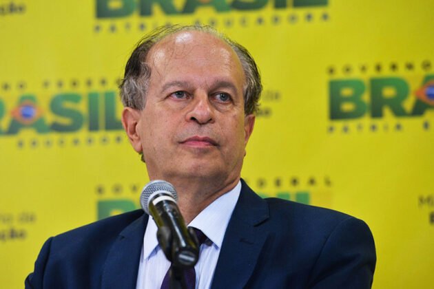 Renato Janine Ribeiro vai palestrar no Di&aacute;logos Contempor&acirc;neos