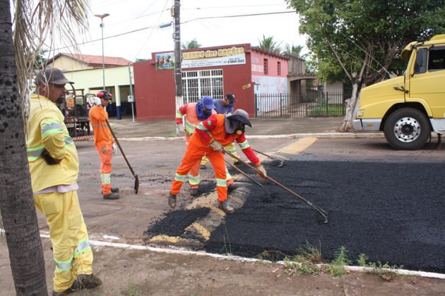 Investimento em recapeamento soma R$ 824 mil (emenda de Vander + contrapartida do Munic&iacute;pio)