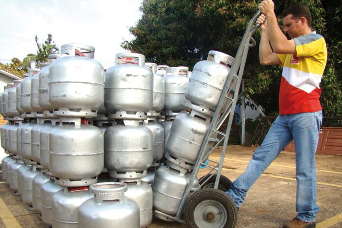 Inclusão do GLP na cesta básica vai acarretar redução de impostos sobre o produto Inclusão do GLP na cesta básica vai acarretar redução de impostos sobre o produto