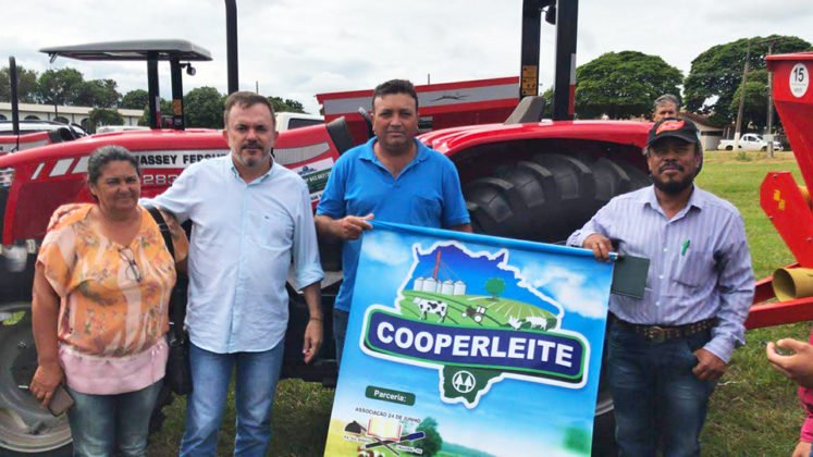 Entrega de patrulhas mecanizadas para a regi&atilde;o de Itaquira&iacute;