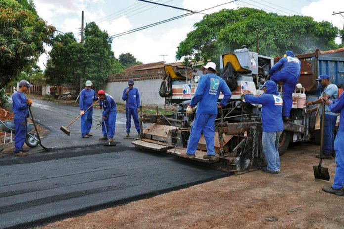 Emenda de Vander e contrapartida do Estado garantem mais asfalto para Rio Verde Emenda de Vander e contrapartida do Estado garantem mais asfalto para Rio Verde
