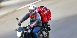 Recapeamento de pneus para motos pode ser autorizado ainda este ano, prevê Vander