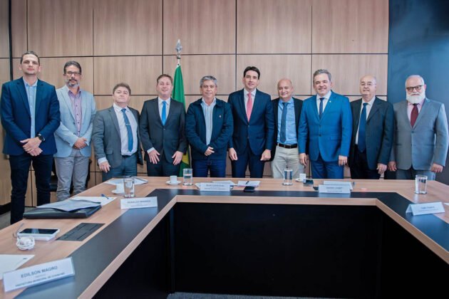 Vander articula libera&ccedil;&atilde;o de recursos em Bras&iacute;lia para reforma de aeroportos em MS