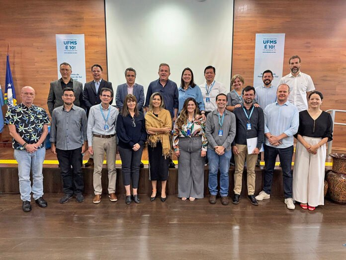 Reitora Camila exalta atuação do deputado Vander em prol da UFMS Reitora Camila exalta atuação do deputado Vander em prol da UFMS