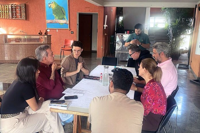 Dourados amplia parceria com Vander para fomentar cultura no município Dourados amplia parceria com Vander para fomentar cultura no município