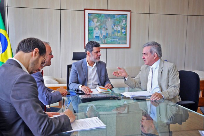 Vander anuncia visita do ministro Camilo Santana à Dourados para vistorias e inaugurações Vander anuncia visita do ministro Camilo Santana à Dourados para vistorias e inaugurações