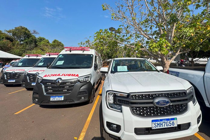Governo Lula garante ao Estado 28 veículos para frota de saúde em MS