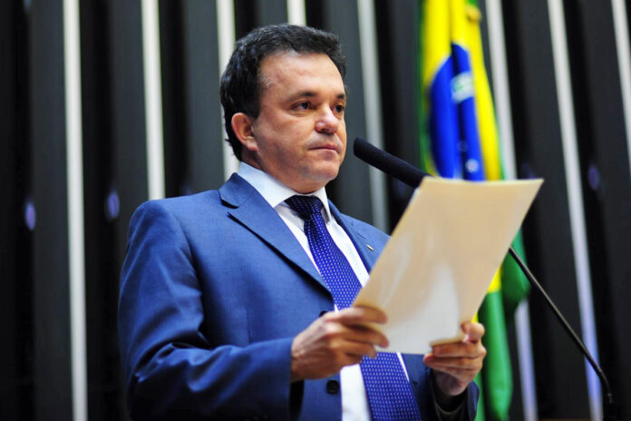 Deputado Vander Loubet no Plenário da Câmara