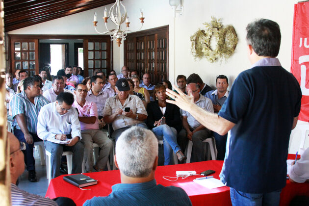 Vander e filiados refletiram sobre eleições e desafios que PT tem pela frente