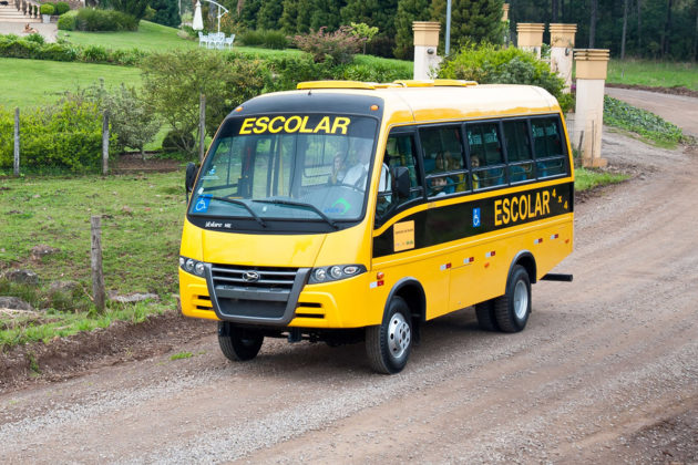 Modelo de micro-ônibus entregue pelo Caminhos da Escola