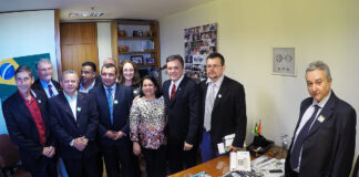 Vander com prefeitos do PT em recente reunião no gabinete