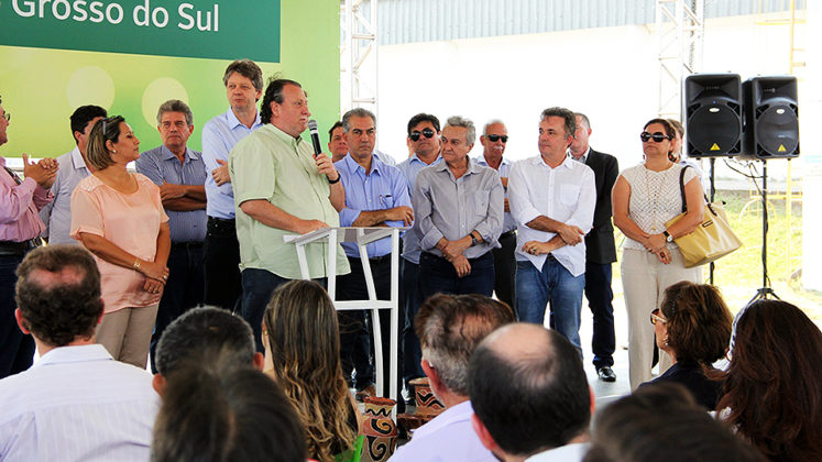 Solenidade em Murtinho marcou reativação do terminal portuário (Foto: Chico Ribeiro)