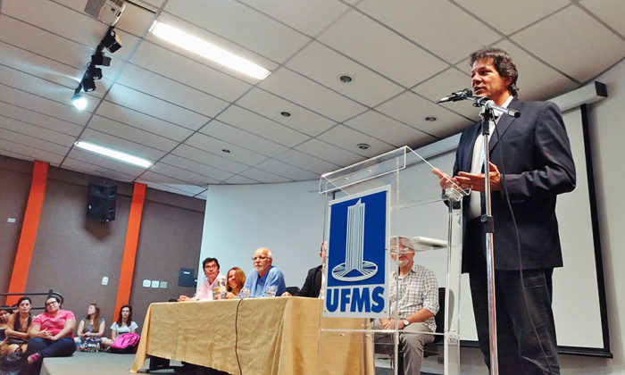 Na UFMS, Haddad palestrou sobre educação em tempos de crise