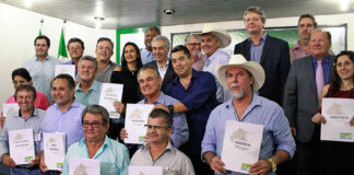 Agricultura familiar de 12 municípios será beneficiada com a parceria entre deputados e governo