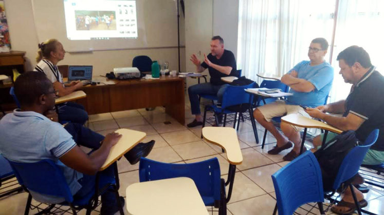 Asessores de Vander e professores da UFMS se reuniram para tratar do projeto de agricultura periurbana