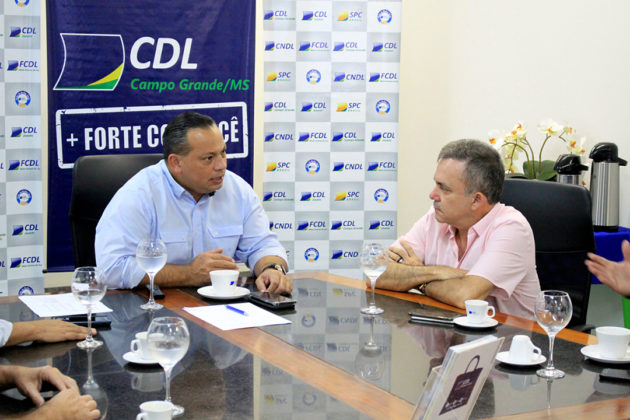 Deputado Vander foi recebido na CDL-CG pelo seu presidente e pela presidente da FCDL-MS