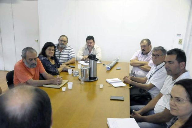 Reunião na Agraer entre técnicos e assessoria de Vander discutiu encaminhamentos sobre o Assentamento Serra Alegre