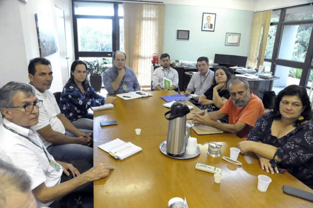 Reunião na Agraer entre técnicos e assessoria de Vander discutiu encaminhamentos sobre o Assentamento Serra Alegre