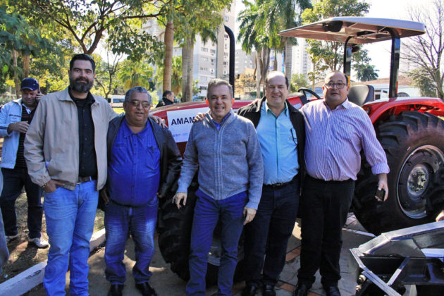 Entrega representa mais uma etapa do trabalho de Vander e Zeca em prol da agricultura familiar