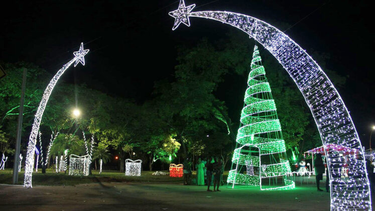 Iluminação de Natal em Juti