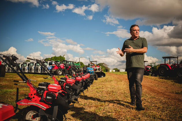 Trabalho de Vander garante mais 363 equipamentos para agricultura familiar de MS