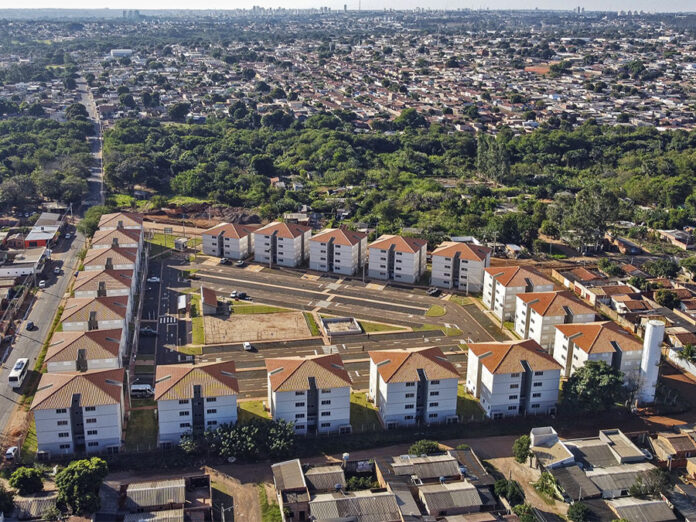 Casas entregues por Bolsonaro são do programa petista Minha Casa Minha Vida