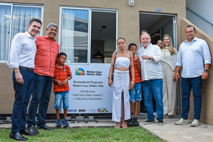 Lula retoma Minha Casa Minha Vida e avisa que roda gigante do país começa a girar