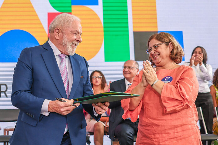 Lula anuncia pacote de ações para as mulheres