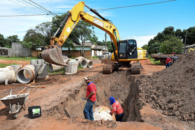 Iguatemi inicia asfalto na Vila Operária viabilizado por emenda de Vander