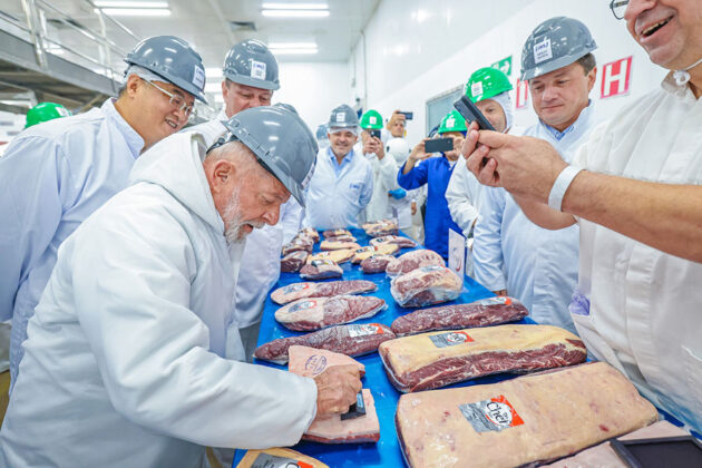 Vander celebra ampliação de exportações de carne para a China com 38 novos frigoríficos