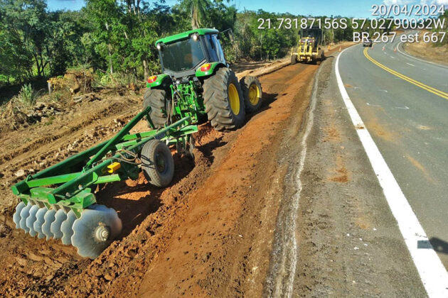 Restauração de trechos da BR-267 segue a todo vapor, comemora Vander