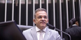 Vander recebe diagnóstico precoce de câncer de próstata