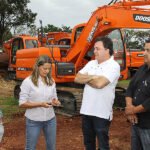 Vander vistoriou máquinas junto com Adilson Santos (MPA), Lúcia Gatto (Embrapa) e o superintendente Paulo Roberto (MPA)
