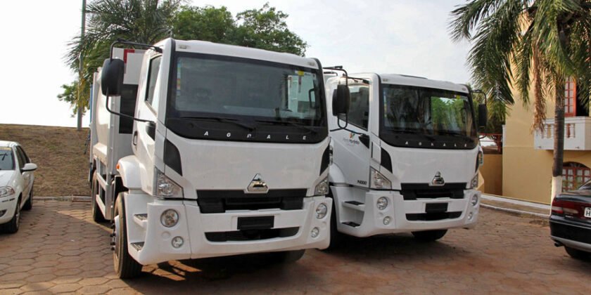 Caminh&otilde;es j&aacute; est&atilde;o no p&aacute;tio da Prefeitura de Porto Murtinho (foto: Toninho Ruiz)