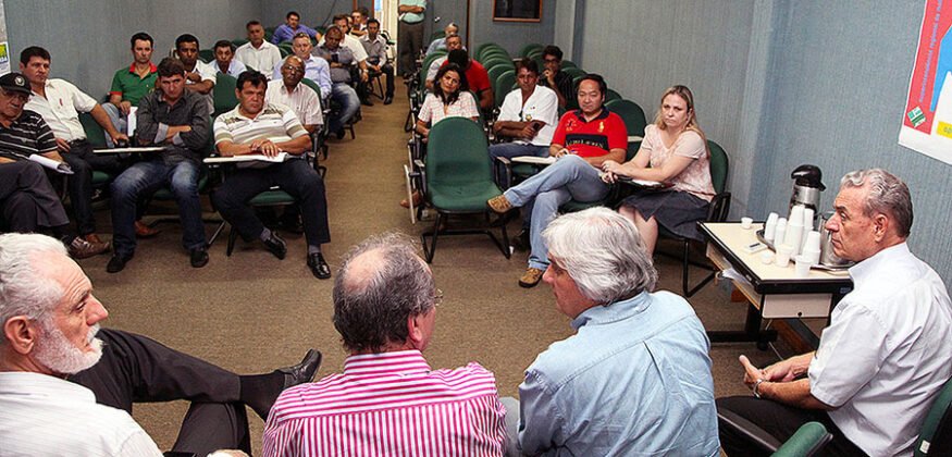 Representantes dos movimentos sociais estiveram no Incra