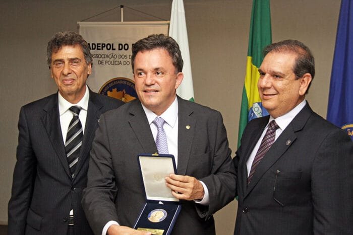 Vander recebe Medalha Senador Delegado Romeu Tuma