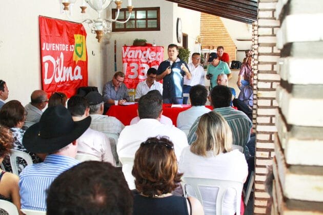 Vander reuniu militantes para reflex&atilde;o sobre mandato e partido