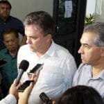 Vander e Reinaldo dão entrevista após reunião da bancada