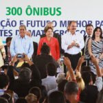 Presidenta Dilma foi muito saudada pelos presentes à solenidade