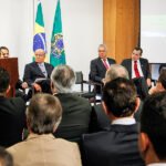 Dilma ontem durante a assinatura do contrato de concessão