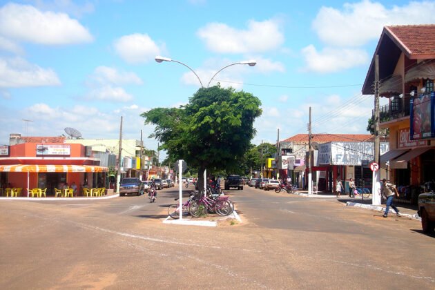 Rua do Centro de Deod&aacute;polis