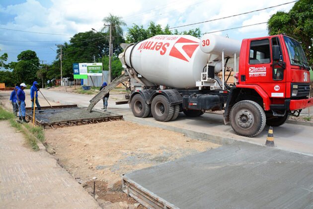 Obra &eacute; uma antiga reivindica&ccedil;&atilde;o da comunidade da Vila Mamona e empres&aacute;rios locais (Foto: Ren&ecirc; Marcio Carneiro)