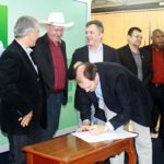 Assinatura do contrato para obras em Rio Verde de Mato Grosso