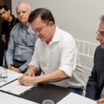 Assinaram o convênio Vander, Tavares e Tiguman (Foto: Marcos Pires)