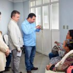 Vander visitou o hospital na companhia do prefeito, secretários e vereadores